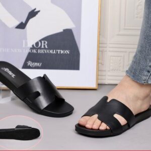 حذاء صندل جلد أسود مريح للرجال من شركة الألق للتسويق الإلكتروني.